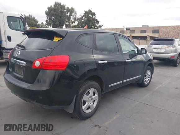 ✅ 2011 Nissan Rogue S • VIN: JN8AS5MT6BW164082 • Lot: 43689528. Wystawiony na IAAI z przebiegiem 194 437 mil. Bezpłatny archiwum sprzedaży aukcyjnych z USA i szczegółowy raport historii pojazdu na DreamBid. Zdjęcie 4.