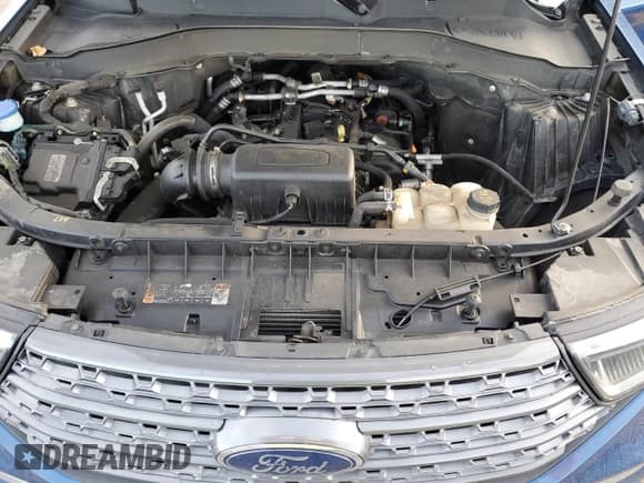 ✅ 2022 Ford Explorer XLT • VIN: 1FMSK8DH9NGC48551 • Lot: 87310005. Wystawiony na Copart z przebiegiem 33 109 mil. Bezpłatny archiwum sprzedaży aukcyjnych z USA i szczegółowy raport historii pojazdu na DreamBid. Zdjęcie 12.