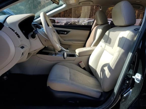 ✅ 2016 Nissan Altima S • VIN: 1N4AL3AP7GN389750 • Lot: 92235535. Wystawiony na Copart z przebiegiem 155 613 mil. Bezpłatny archiwum sprzedaży aukcyjnych z USA i szczegółowy raport historii pojazdu na DreamBid. Zdjęcie 7.