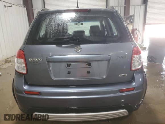 ✅ 2008 Suzuki SX4 • VIN: JS2YB413185111822 • Lot: 62211435. Wystawiony na Copart z przebiegiem 242 837 mil. Bezpłatny archiwum sprzedaży aukcyjnych z USA i szczegółowy raport historii pojazdu na DreamBid. Zdjęcie 6.