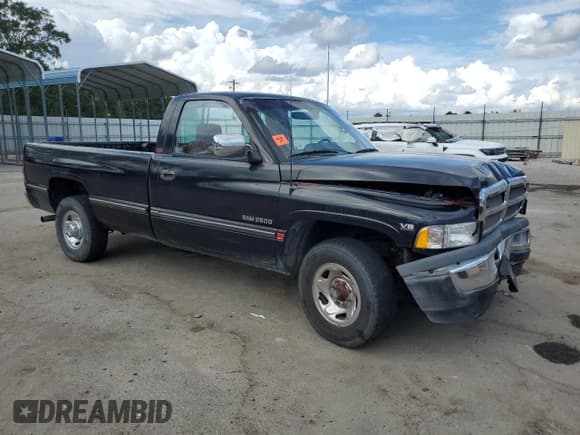 ✅ 1994 Dodge 2500 • VIN: 1B7KC26Z5RS600810 • Lot: 81315705. Wystawiony na Copart z przebiegiem 131 121 mil. Bezpłatny archiwum sprzedaży aukcyjnych z USA i szczegółowy raport historii pojazdu na DreamBid. Zdjęcie 4.