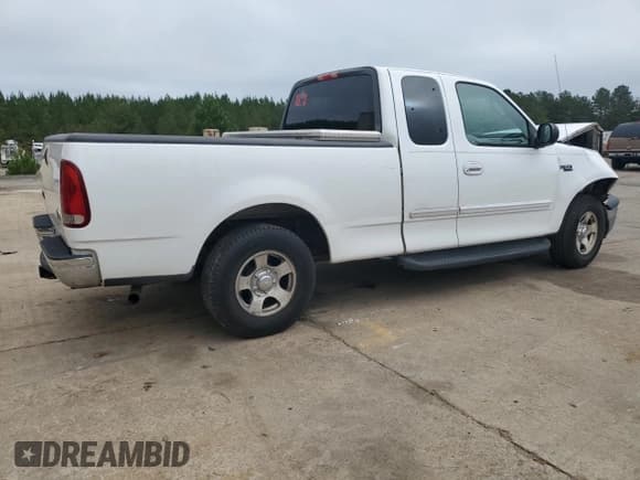 ✅ 2003 Ford F-150 XL • VIN: 1FTRX17213NB44096 • Lot: 85324585. Listed on Copart with 247,714 mi. Free auction sales archive from the USA and detailed vehicle history report at DreamBid. Image 3.