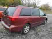 2005 Toyota Sienna LE z VIN 5TDZA23C55S242504, wystawiony jako Copart lot #89652155 z przebiegiem 260 207 mil mil oraz Szkoda całkowita • Salvage title. Historia ofert i sprzedaży dostępna na DreamBid. Obrazek 3.