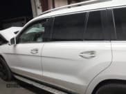 ✅ 2018 Mercedes-Benz GL 450 • VIN: 4JGDF6EE6JA998590 • Лот: 41979357. Опубликован ранее на IAAI с пробегом Не указан. Бесплатный доступ к архиву аукционных продаж из США и подробный отчёт об истории автомобиля на DreamBid. Изображение 14.