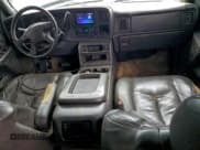 ✅ 2005 Chevrolet Silverado 2500HD LS • VIN: 1GCHK23235F832605 • Lot: 94358855. Wystawiony na Copart z przebiegiem 267 447 mil. Bezpłatny archiwum sprzedaży aukcyjnych z USA i szczegółowy raport historii pojazdu na DreamBid. Zdjęcie 8.