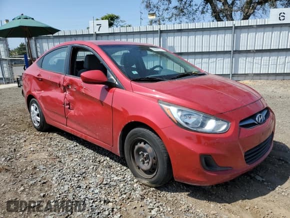 ✅ 2013 Hyundai Accent GLS • VIN: KMHCT4AE7DU322800 • Лот: 66996774. Опубликован ранее на Copart с пробегом 123 981 миль. Бесплатный доступ к архиву аукционных продаж из США и подробный отчёт об истории автомобиля на DreamBid. Изображение 4.