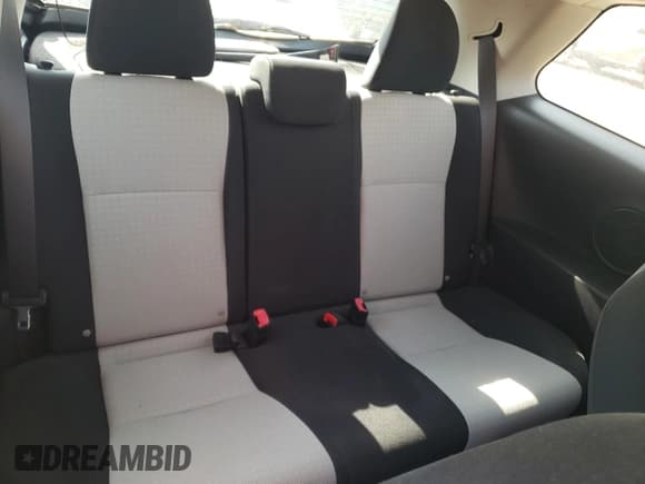 ✅ 2014 Toyota Yaris L • VIN: JTDJTUD38ED585711 • Lot: 58999735. Wystawiony na Copart z przebiegiem 21 548 mil. Bezpłatny archiwum sprzedaży aukcyjnych z USA i szczegółowy raport historii pojazdu na DreamBid. Zdjęcie 10.