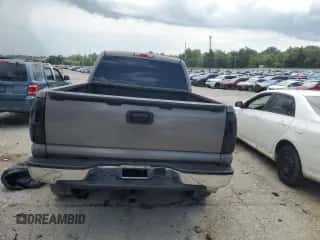 2003 Chevrolet Silverado 1500HD LS z VIN 1GCGC13U83F186723, wystawiony jako Copart lot #63916365 z przebiegiem Nie podano mil oraz Szkoda całkowita • Salvage title. Historia ofert i sprzedaży dostępna na DreamBid. Obrazek 6.