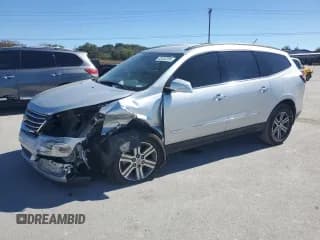 ✅ 2015 Chevrolet Traverse LT • VIN: 1GNKRHKD5FJ311141 • Lot: 82482285. Wystawiony na Copart z przebiegiem 173 322 mil. Bezpłatny archiwum sprzedaży aukcyjnych z USA i szczegółowy raport historii pojazdu na DreamBid. Zdjęcie 1.