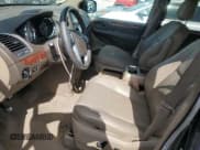 ✅ 2011 Chrysler Town & Country Touring L • VIN: 2A4RR8DG1BR704083 • Lot: 80318935. Listed on Copart with 118,376 mi. Free auction sales archive from the USA and detailed vehicle history report at DreamBid. Image 7.