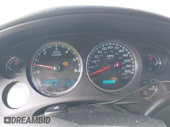 ✅ 2010 Chevrolet Suburban LS • VIN: 1GNUCHE09AR200640 • Lot: 42326053. Listed on IAAI with 218,327 mi. Free auction sales archive from the USA and detailed vehicle history report at DreamBid. Image 7.