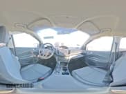 ✅ 2018 Ford Escape SE • VIN: 1FMCU9GD4JUB59107 • Lot: 91353235. Wystawiony na Copart z przebiegiem 43 529 mil. Bezpłatny archiwum sprzedaży aukcyjnych z USA i szczegółowy raport historii pojazdu na DreamBid. Zdjęcie 14.