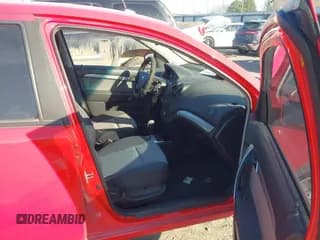 ✅ 2010 Chevrolet Aveo 1LT • VIN: KL1TD6DE3AB102058 • Lot: 41659986. Wystawiony na IAAI z przebiegiem 203 427 mil. Bezpłatny archiwum sprzedaży aukcyjnych z USA i szczegółowy raport historii pojazdu na DreamBid. Zdjęcie 5.