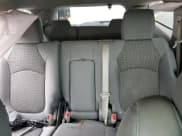 ✅ 2017 Chevrolet Traverse LS • VIN: 1GNKVFED6HJ263549 • Lot: 89464705. Wystawiony na Copart z przebiegiem 90 951 mil. Bezpłatny archiwum sprzedaży aukcyjnych z USA i szczegółowy raport historii pojazdu na DreamBid. Zdjęcie 10.