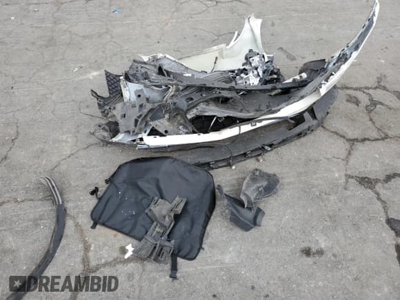 ✅ 2022 Mercedes-Benz GLC 300 • VIN: W1N0G8DB1NV377526 • Lot: 93745785. Wystawiony na Copart z przebiegiem 51 394 mil. Bezpłatny archiwum sprzedaży aukcyjnych z USA i szczegółowy raport historii pojazdu na DreamBid. Zdjęcie 12.