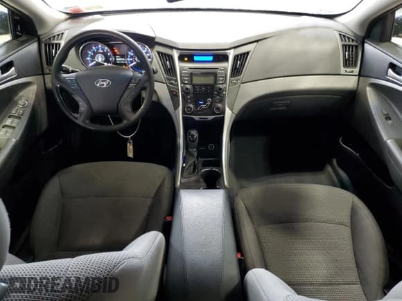 ✅ 2012 Hyundai Sonata GLS • VIN: 5NPEB4AC8CH322134 • Lot: 67415154. Listed on Copart with 110,336 mi. Free auction sales archive from the USA and detailed vehicle history report at DreamBid. Image 8.