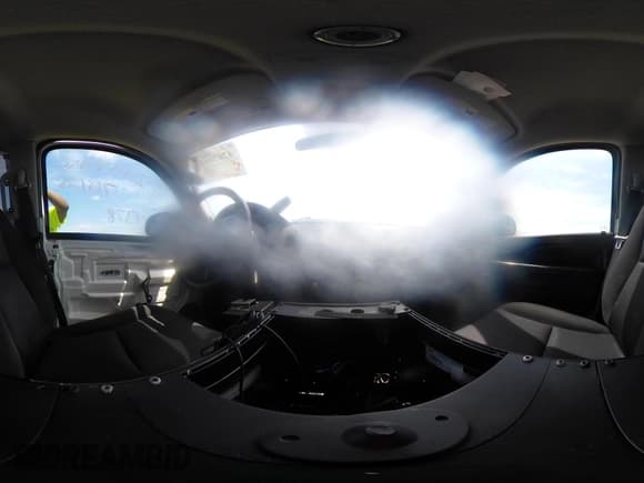 ✅ 2013 Chevrolet Tahoe Commercial • VIN: 1GNLC2E05DR161378 • Lot: 42671610. Wystawiony na IAAI z przebiegiem 190 214 mil. Bezpłatny archiwum sprzedaży aukcyjnych z USA i szczegółowy raport historii pojazdu na DreamBid. Zdjęcie 18.