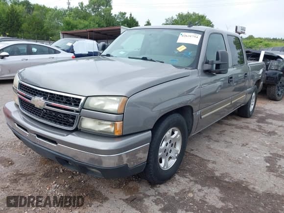 ✅ 2006 Chevrolet Silverado 1500 LT1 • VIN: 2GCEC13T661221690 • Лот: 42631754. Опубликован ранее на IAAI с пробегом 140 260 миль. Бесплатный доступ к архиву аукционных продаж из США и подробный отчёт об истории автомобиля на DreamBid. Изображение 18.