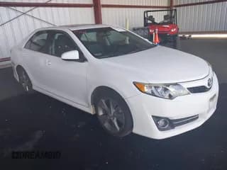 ✅ 2012 Toyota Camry SE • VIN: 4T1BK1FK6CU015824 • Lot: 43475811. Wystawiony na IAAI z przebiegiem 55 292 mil. Bezpłatny archiwum sprzedaży aukcyjnych z USA i szczegółowy raport historii pojazdu na DreamBid. Zdjęcie 1.