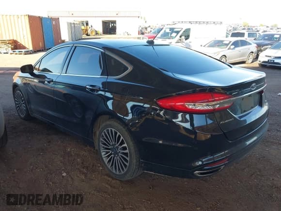 ✅ 2017 Ford Fusion SE • VIN: 3FA6P0H96HR293235 • Lot: 43803024. Wystawiony na IAAI z przebiegiem 133 525 mil. Bezpłatny archiwum sprzedaży aukcyjnych z USA i szczegółowy raport historii pojazdu na DreamBid. Zdjęcie 3.
