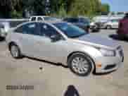 2011 Chevrolet Cruze LS+ 1SB с VIN 1G1PA5SH6B7259588, выставлен на аукционе Copart как лот 80150115 с пробегом 180 952 миль миль и Списание • Salvage title. История ставок и продаж доступна на DreamBid. Изображение 4.