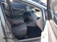 ✅ 2015 Toyota Prius Two • VIN: JTDZN3EU5FJ024531 • Lot: 43172487. Listed on IAAI with 189,011 mi. Free auction sales archive from the USA and detailed vehicle history report at DreamBid. Image 5.