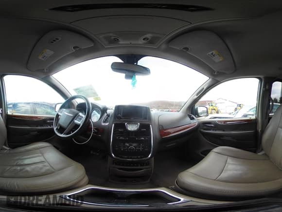 ✅ 2012 Chrysler Town & Country Touring L • VIN: 2C4RC1CG0CR307322 • Lot: 43664881. Listed on IAAI with 194,221 mi. Free auction sales archive from the USA and detailed vehicle history report at DreamBid. Image 18.