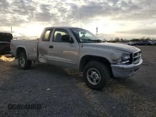 ✅ 1999 Dodge Dakota SLT • VIN: 1B7GG22Y3XS275370 • Lot: 81568994. Wystawiony na Copart z przebiegiem 241 945 mil. Bezpłatny archiwum sprzedaży aukcyjnych z USA i szczegółowy raport historii pojazdu na DreamBid. Zdjęcie 4.
