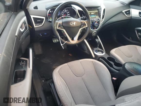 ✅ 2012 Hyundai Veloster w/Red Int • VIN: KMHTC6AD1CU054084 • Lot: 82655304. Wystawiony na Copart z przebiegiem 144 111 mil. Bezpłatny archiwum sprzedaży aukcyjnych z USA i szczegółowy raport historii pojazdu na DreamBid. Zdjęcie 8.