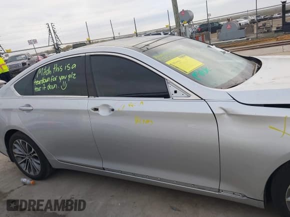 ✅ 2015 Hyundai Genesis 3.8L • VIN: KMHGN4JE7FU035990 • Lot: 41118477. Wystawiony na IAAI z przebiegiem 35 383 mil. Bezpłatny archiwum sprzedaży aukcyjnych z USA i szczegółowy raport historii pojazdu na DreamBid. Zdjęcie 14.