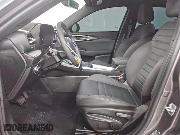 ✅ 2024 Dodge Hornet GT • VIN: ZACNDFAN2R3A36584 • Lot: 92176315. Listed on Copart with 34,986 mi. Free auction sales archive from the USA and detailed vehicle history report at DreamBid. Image 7.