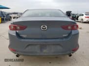 ✅ 2024 Mazda 3 S Carbon Edition • VIN: 3MZBPBCM0RM411159 • Лот: 63127795. Опубликован ранее на Copart с пробегом 35 318 миль. Бесплатный доступ к архиву аукционных продаж из США и подробный отчёт об истории автомобиля на DreamBid. Изображение 6.