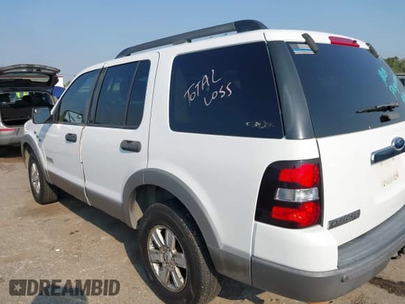 ✅ 2006 Ford Explorer XLT • VIN: 1FMEU63E56UA58168 • Lot: 43242478. Listed on IAAI with 158,155 mi. Free auction sales archive from the USA and detailed vehicle history report at DreamBid. Image 3.