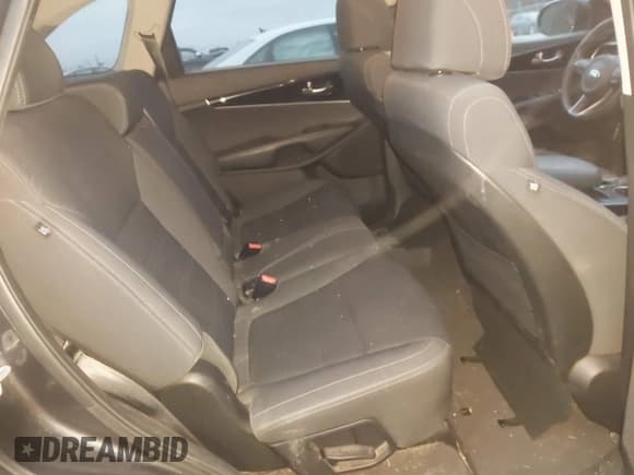 ✅ 2017 Kia Sorento LX • VIN: 5XYPGDA54HG223708 • Лот: 43908394. Опубликован ранее на IAAI с пробегом 91 460 миль. Бесплатный доступ к архиву аукционных продаж из США и подробный отчёт об истории автомобиля на DreamBid. Изображение 8.