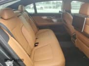 ✅ 2016 BMW 7 Series 750i xDrive • VIN: WBA7F2C58GG420569 • Lot: 92807105. Wystawiony na Copart z przebiegiem 48 157 mil. Bezpłatny archiwum sprzedaży aukcyjnych z USA i szczegółowy raport historii pojazdu na DreamBid. Zdjęcie 10.