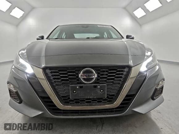 ✅ 2021 Nissan Altima SR • VIN: 1N4BL4CV8MN405939 • Lot: 94748445. Wystawiony na Copart z przebiegiem 134 179 mil. Bezpłatny archiwum sprzedaży aukcyjnych z USA i szczegółowy raport historii pojazdu na DreamBid. Zdjęcie 5.