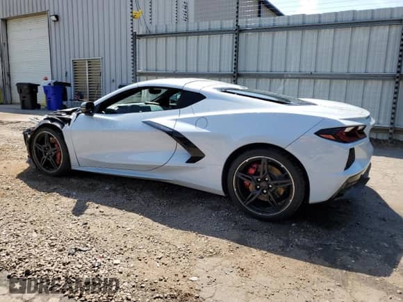 2023 Chevrolet Corvette 2LT с VIN 1G1YB2D49P5136672, выставлен на аукционе Copart как лот 69518804 с пробегом 16 654 миль миль и Списание • Salvage title. История ставок и продаж доступна на DreamBid. Изображение 2.