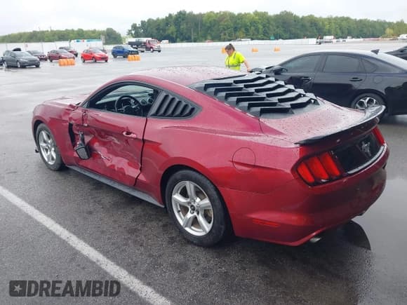 ✅ 2015 Ford Mustang V6 • VIN: 1FA6P8AM8F5348829 • Lot: 43275761. Listed on IAAI with 93,214 mi. Free auction sales archive from the USA and detailed vehicle history report at DreamBid. Image 3.