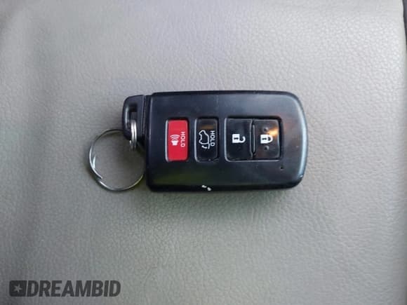 ✅ 2015 Toyota RAV4 Limited • VIN: 2T3DFREV2FW355183 • Lot: 43563076. Listed on IAAI with 132,867 mi. Free auction sales archive from the USA and detailed vehicle history report at DreamBid. Image 11.