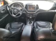 ✅ 2016 Jeep Cherokee Trailhawk • VIN: 1C4PJMBS3GW102000 • Лот: 60866505. Опубликован ранее на Copart с пробегом 120 985 миль. Бесплатный доступ к архиву аукционных продаж из США и подробный отчёт об истории автомобиля на DreamBid. Изображение 8.