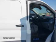 ✅ 2017 Ford Transit • VIN: 1FTYE1YM3HKA15190 • Lot: 43227646. Listed on IAAI with 204,619 mi. Free auction sales archive from the USA and detailed vehicle history report at DreamBid. Image 5.