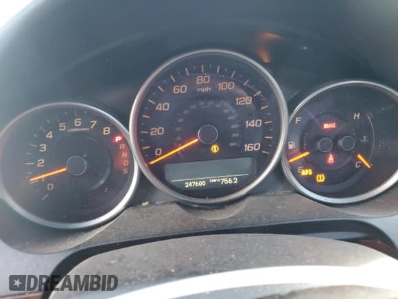 ✅ 2010 Acura RL Technology • VIN: JH4KB2F68AC002152 • Lot: 83011944. Wystawiony na Copart z przebiegiem 247 600 mil. Bezpłatny archiwum sprzedaży aukcyjnych z USA i szczegółowy raport historii pojazdu na DreamBid. Zdjęcie 9.