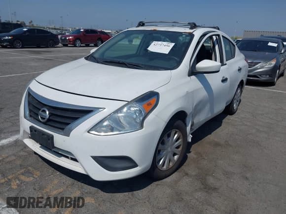✅ 2016 Nissan Versa S • VIN: 3N1CN7AP3GL821550 • Lot: 42737456. Listed on IAAI with 173,355 mi. Free auction sales archive from the USA and detailed vehicle history report at DreamBid. Image 2.