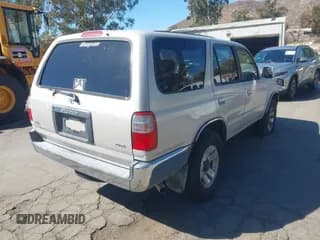 ✅ 1998 Toyota 4Runner SR5 • VIN: JT3GN86R2W0091905 • Lot: 43496498. Listed on IAAI with 196,144 mi. Free auction sales archive from the USA and detailed vehicle history report at DreamBid. Image 4.