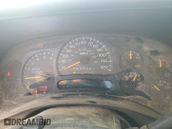 ✅ 2006 GMC Sierra 1500 Work Truck • VIN: 3GTEC14V66G145511 • Лот: 50594125. Опубликован ранее на Copart с пробегом 413 656 миль. Бесплатный доступ к архиву аукционных продаж из США и подробный отчёт об истории автомобиля на DreamBid. Изображение 9.