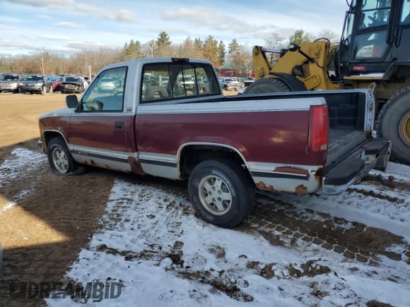 ✅ 1994 Chevrolet Silverado 1500 • VIN: 1GCDC14KXRZ136963 • Lot: 93143845. Listed on Copart with 173,400 mi. Free auction sales archive from the USA and detailed vehicle history report at DreamBid. Image 2.