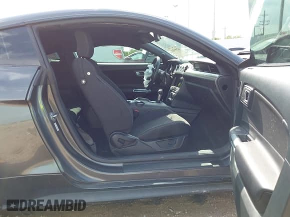 ✅ 2020 Ford Mustang EcoBoost • VIN: 1FA6P8TD4L5175948 • Lot: 42995531. Listed on IAAI with 77,606 mi. Free auction sales archive from the USA and detailed vehicle history report at DreamBid. Image 5.