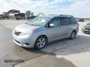 ✅ 2014 Toyota Sienna LE • VIN: 5TDKK3DC0ES509583 • Lot: 43424567. Listed on IAAI with 217,639 mi. Free auction sales archive from the USA and detailed vehicle history report at DreamBid. Image 2.