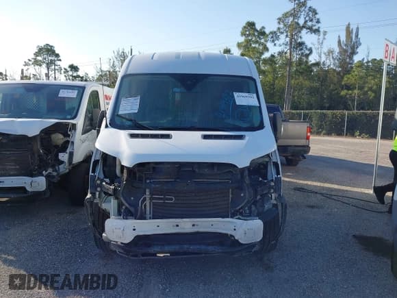 ✅ 2019 Ford Transit • VIN: 1FTYE2CM7KKB76498 • Лот: 41969392. Опубликован ранее на IAAI с пробегом 180 444 миль. Бесплатный доступ к архиву аукционных продаж из США и подробный отчёт об истории автомобиля на DreamBid. Изображение 12.