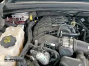 ✅ 2023 Jeep Grand Cherokee Altitude • VIN: 1C4RJGAGXPC557242 • Lot: 80494155. Wystawiony na Copart z przebiegiem 32 324 mil. Bezpłatny archiwum sprzedaży aukcyjnych z USA i szczegółowy raport historii pojazdu na DreamBid. Zdjęcie 11.